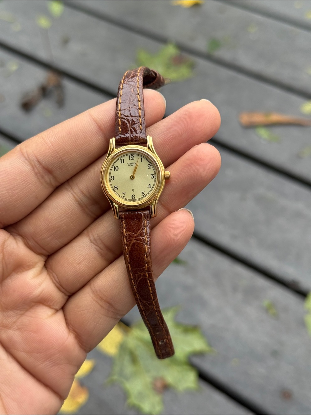 Citizen vintage Women's Gold Case Watch with Brown Leather Strap - Picture 5 of 7
